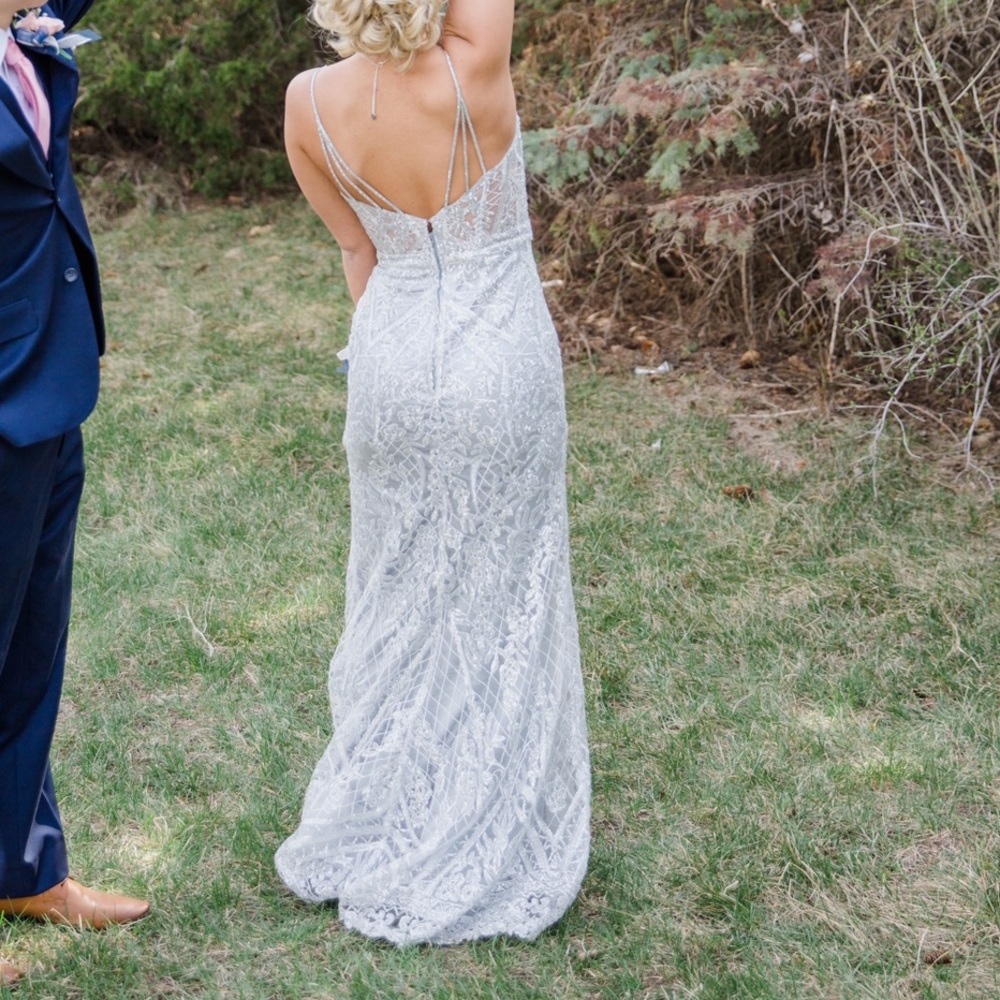 Ellie Wilde Prom dress - Picture 2 of 3